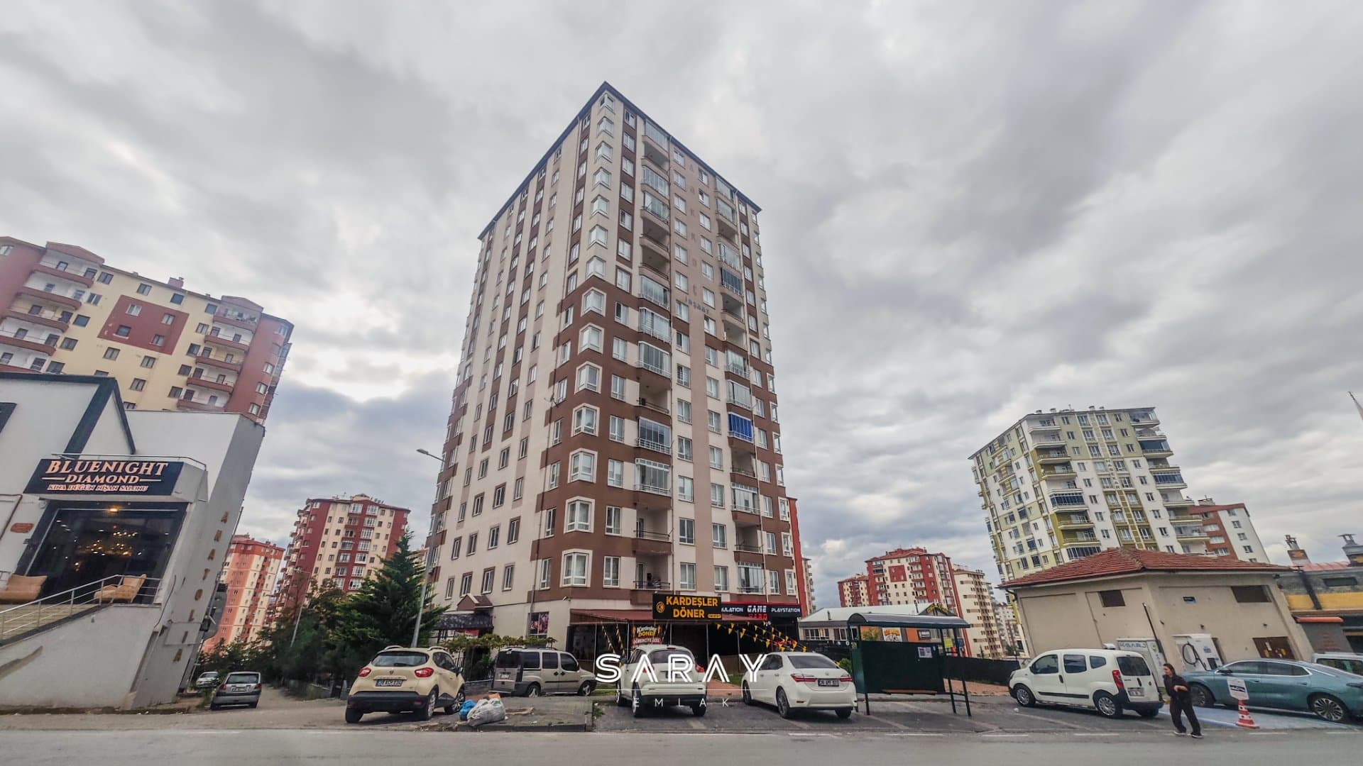 TALAS ANAYURT'DA MERKEZİ KONUMDA SATILIK 3+1 DAİRE